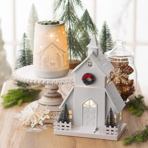 Scentsy All is Calm warmer. Brand new in box never opened.